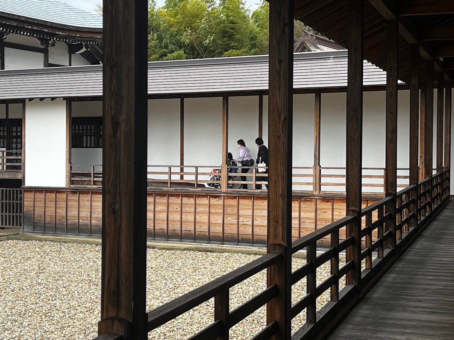 LINE_ALBUM_勝興寺バリアフリー拝観_241127_29